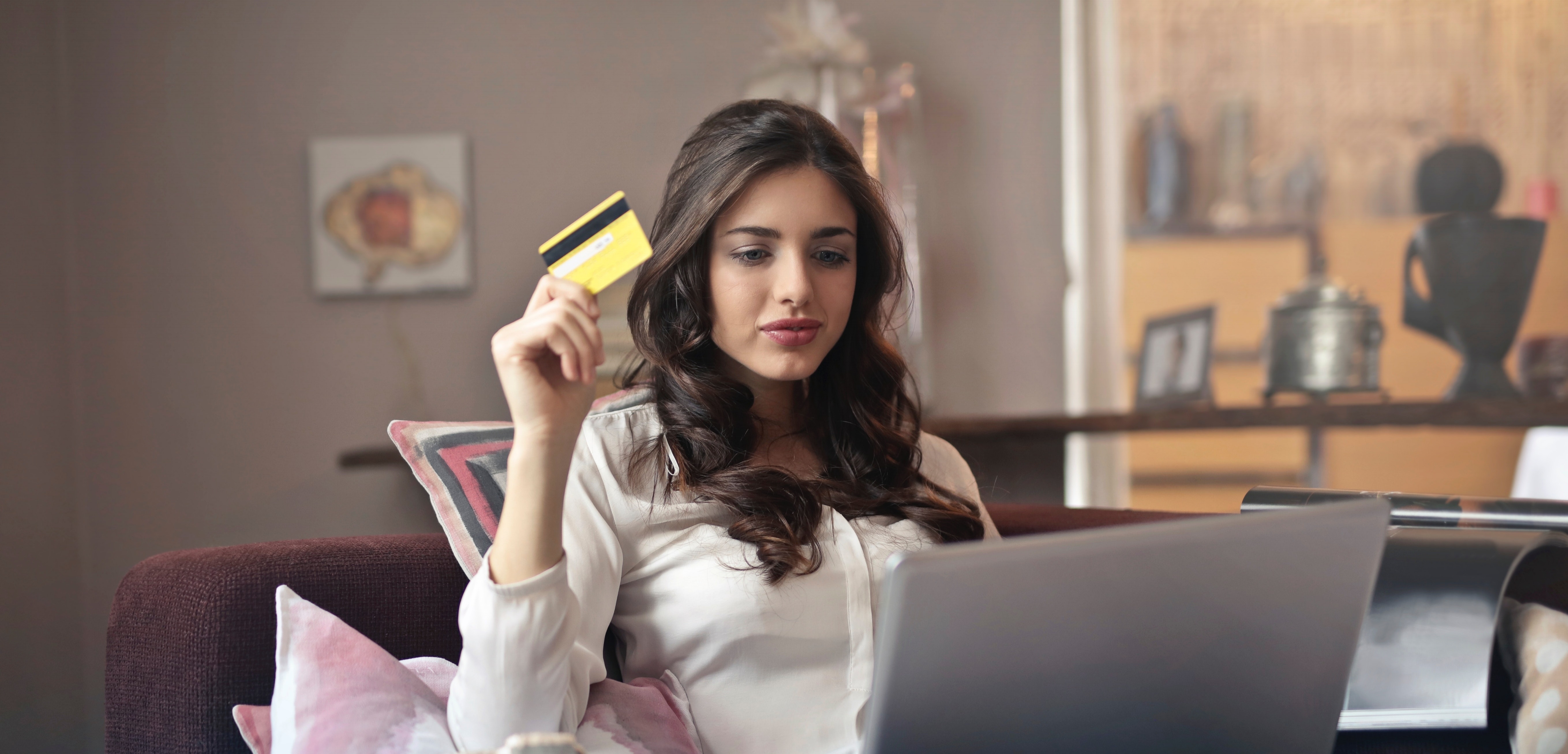 How to Avoid Uncertainty when Shopping Online in Panama